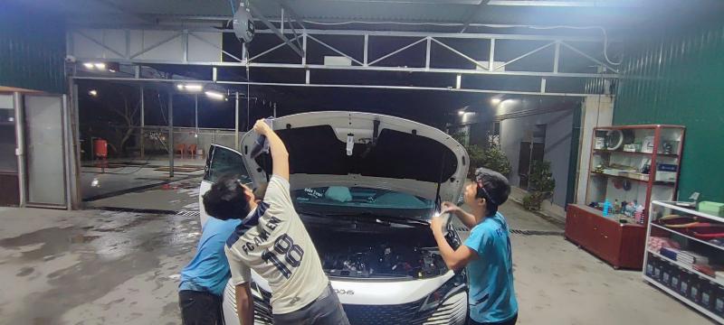 Trung Tâm Rửa Và Chăm Sóc Xe Hơi 198