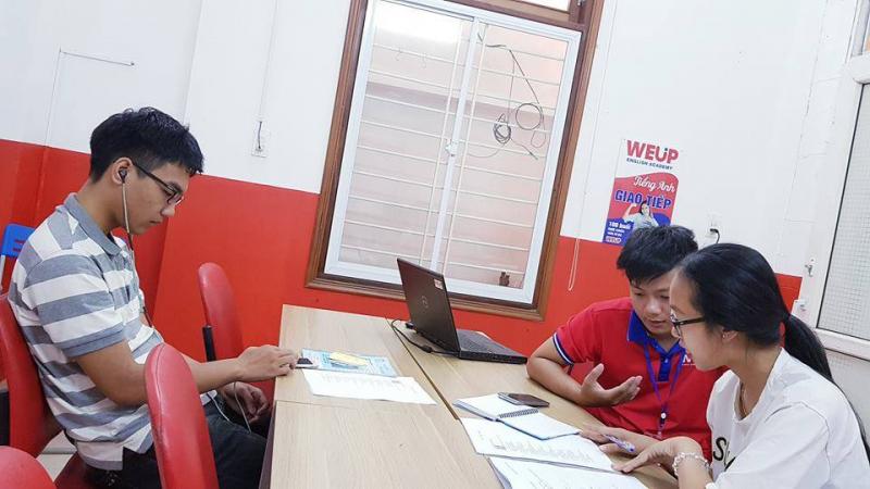 Trung tâm WeUp English