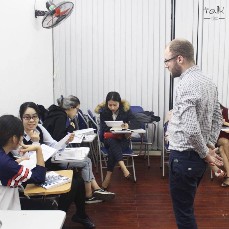 Trung tâm tiếng Anh Talk Class