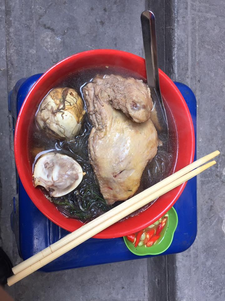 Trứng vịt lộn - Quán Gà Tần Mai Hương