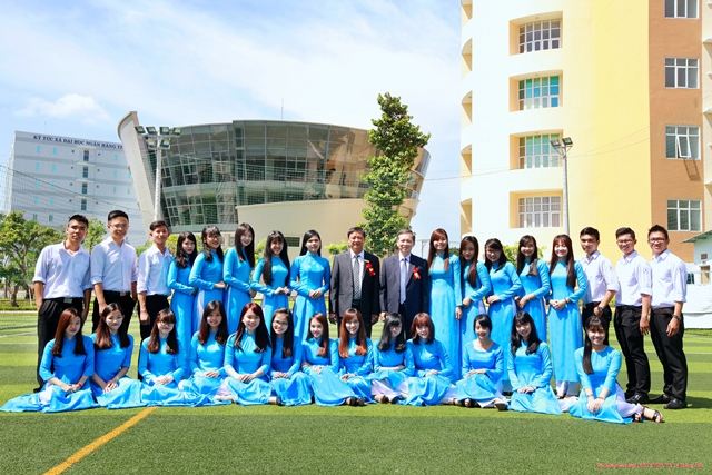 Trường Đại học Ngân hàng TP.HCM (HUB)