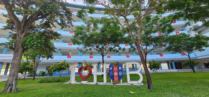 Trường Đại học Ngân hàng TP.HCM (HUB)