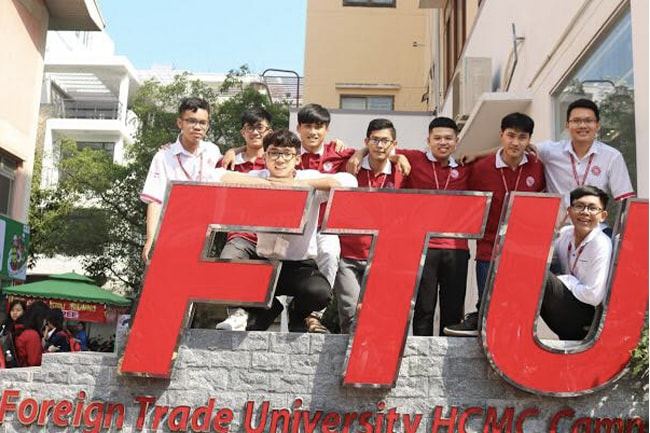 Một góc sinh viên FTU2