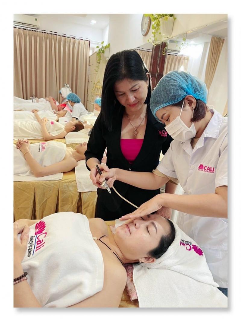 Trường đào tạo thẩm mỹ Cali - Cali Beauty Academy