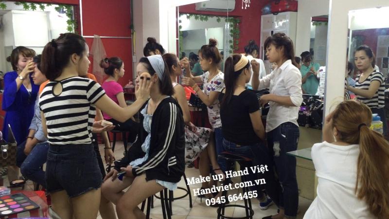 Trường Đào tạo và dạy nghề Hand Việt