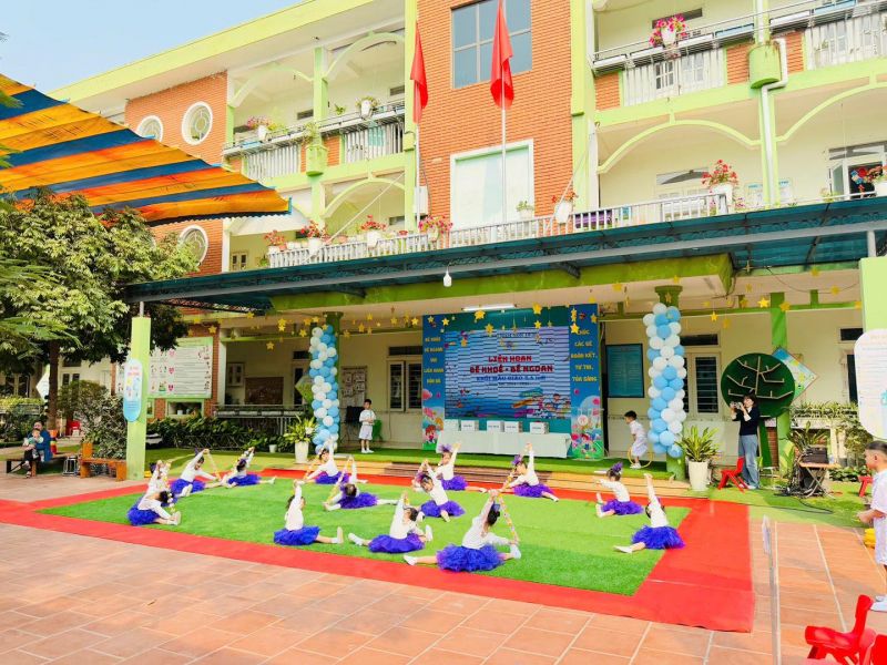 Trường Mầm Non 10-10