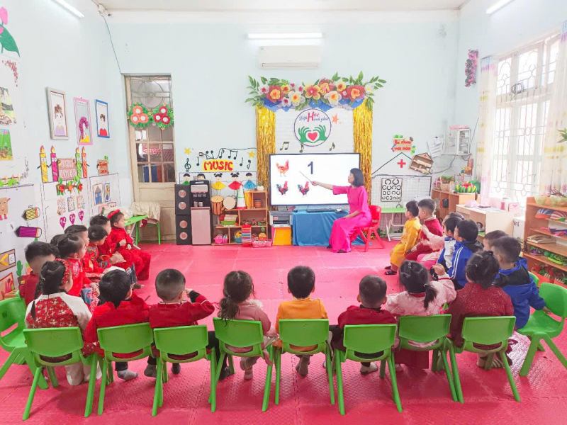 Trường mầm non 17-10