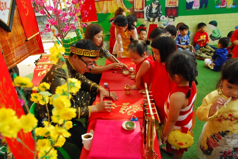 Các hoạt động ngoài giờ học luôn thu hút các con