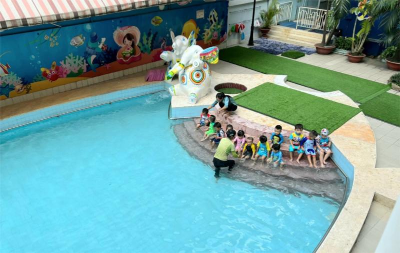 Trường Mầm non Bé Ngoan