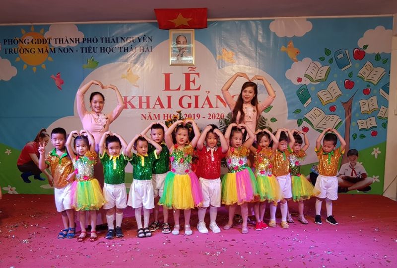 Ở Thái Hải, bạn hoàn toàn có thể tin tưởng rằng quan hệ giữa giáo viên và học sinh cũng gần gũi như mẹ con trong nhà