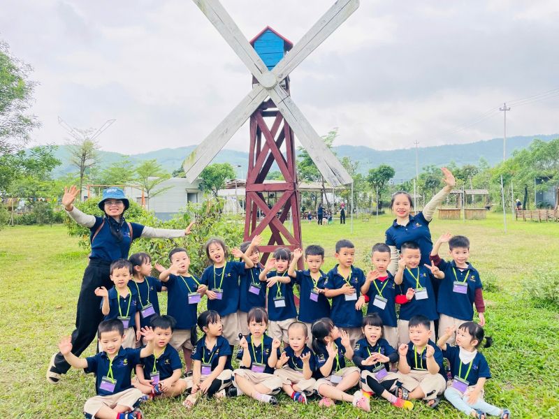 Trường mầm non Creative Preschool