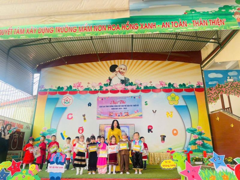 Trường mầm non Hoa Hồng