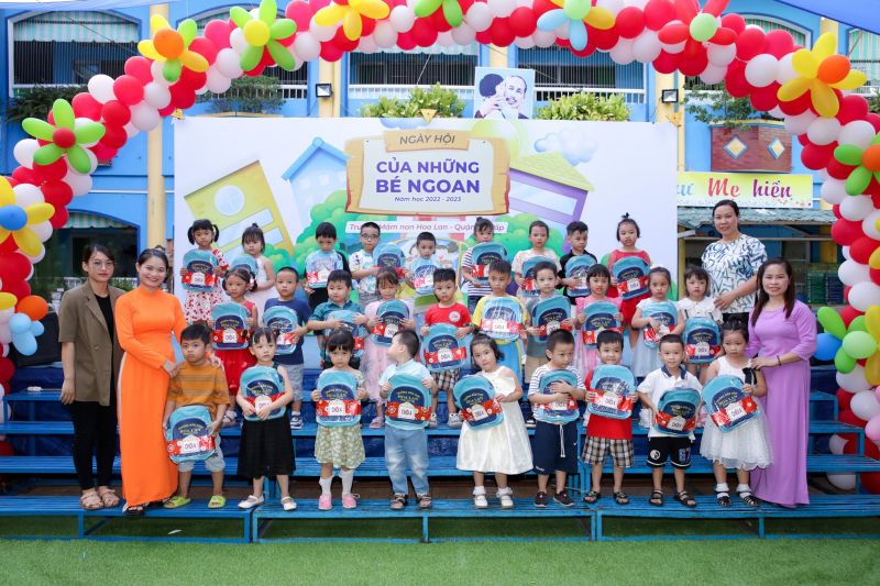Trường Mầm non Hoa Lan