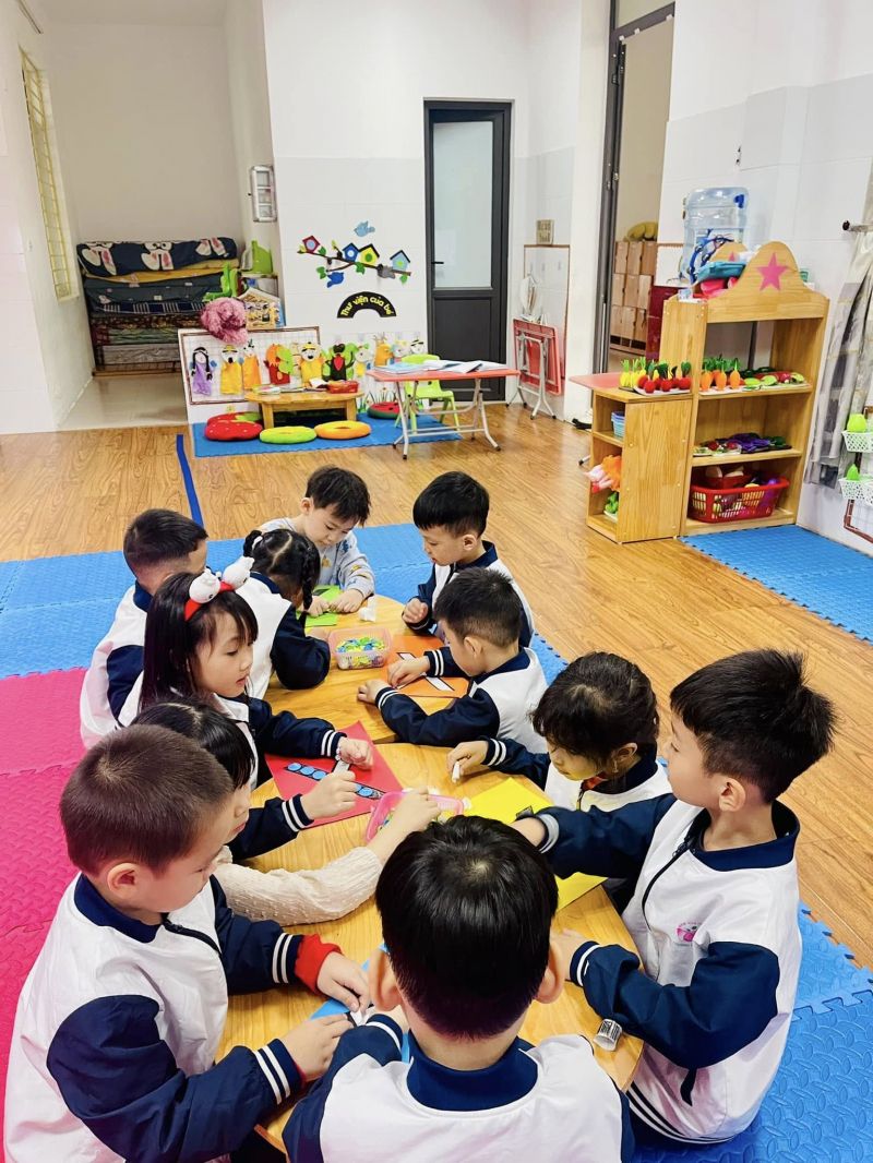 Trường Mầm Non Hoa Sen
