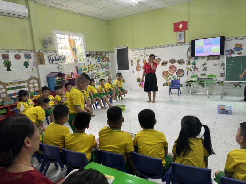 Trường Mầm Non Hoa Sen