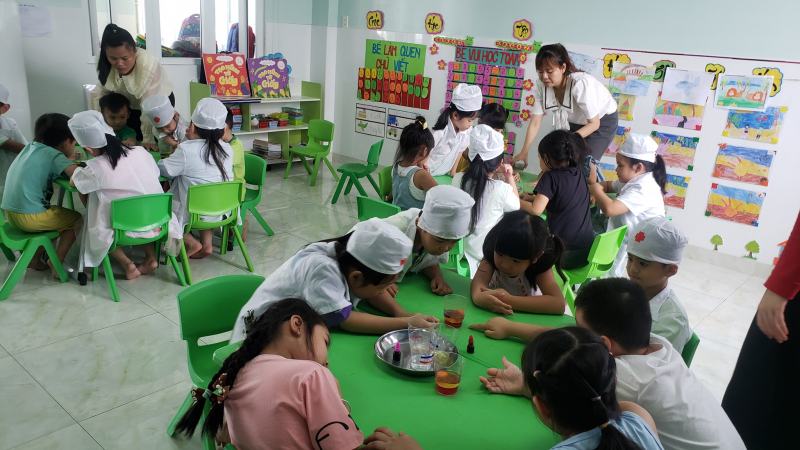 Trường Mầm Non Mặt Trời Bé Thơ (Sunrise Kids)