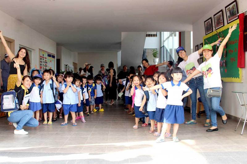 Đây được xem là một ngôi trường đa sắc tộc với chủ yếu là con em của các chuyên viên người nước ngoài đến từ nhiều quốc gia khác nhau đang sinh sống và làm việc tại các KCN của tỉnh Bình Dương
