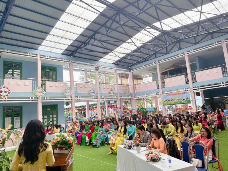 Trường Mầm non Sơn Ca