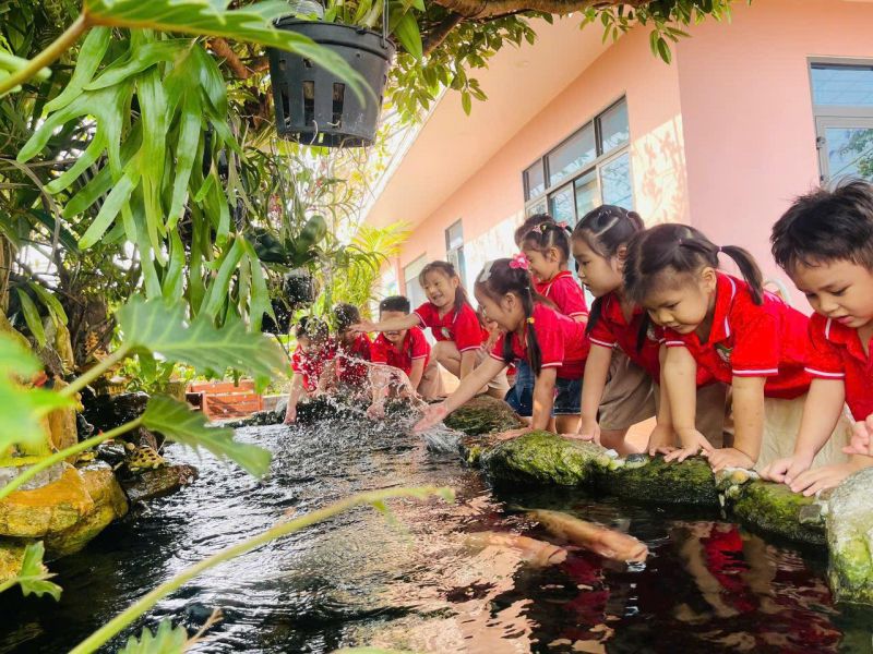 Trường Mầm Non Tuổi Thơ Montessori