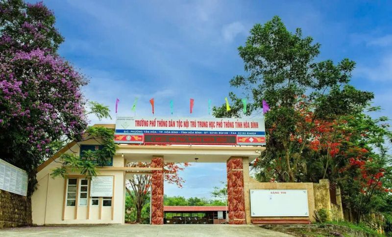 Trường Phổ Thông Dân Tộc Nội Trú THPT tỉnh Hòa Bình