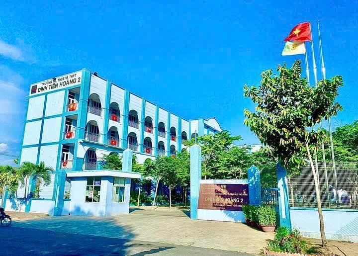 Trường TH, THCS, THPT Đinh Tiên Hoàng 2
