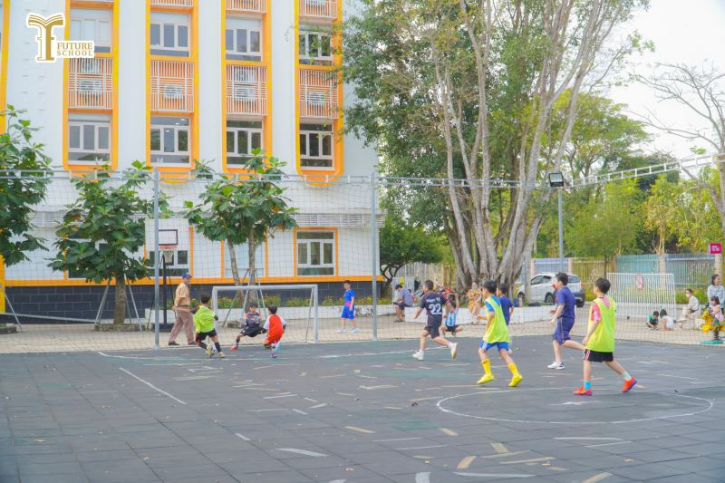 Trường TH, THCS và THPT Tương Lai