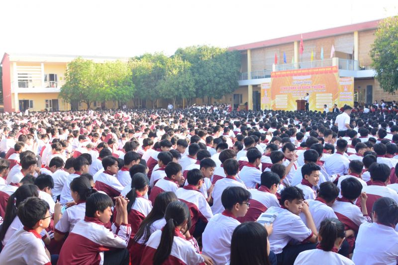 Trường THCS & THPT Đông Du - Buôn Ma Thuột