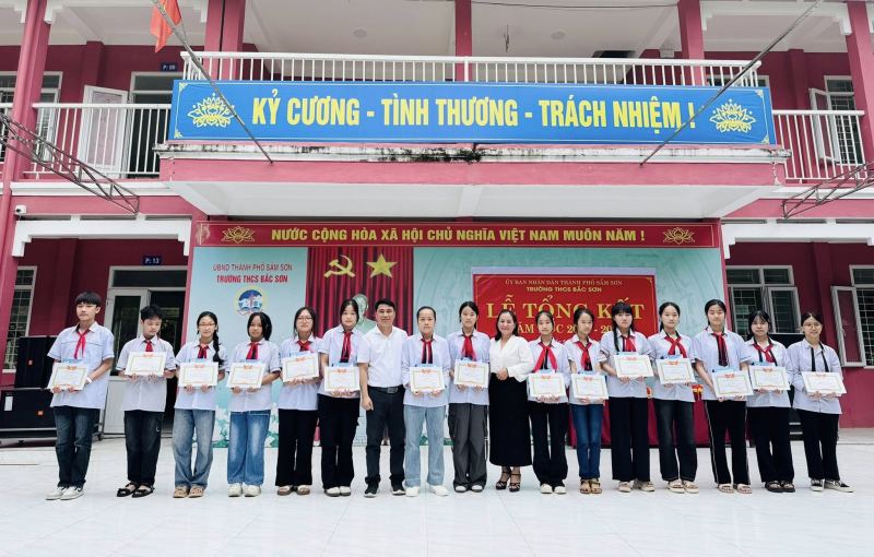 Trường THCS Bắc Sơn