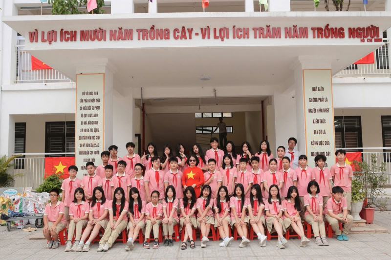 Trường THCS Bế Văn Đàn