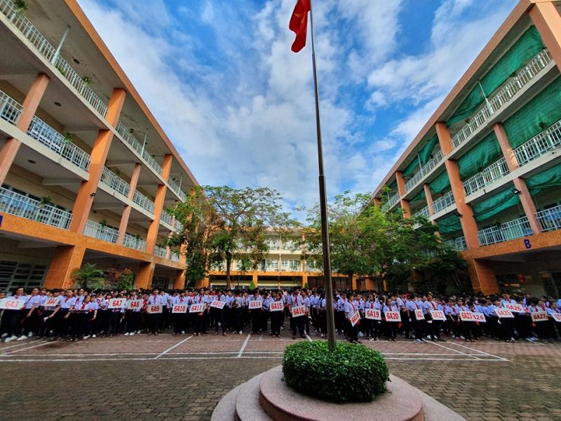 Trường THCS Bình Chuẩn