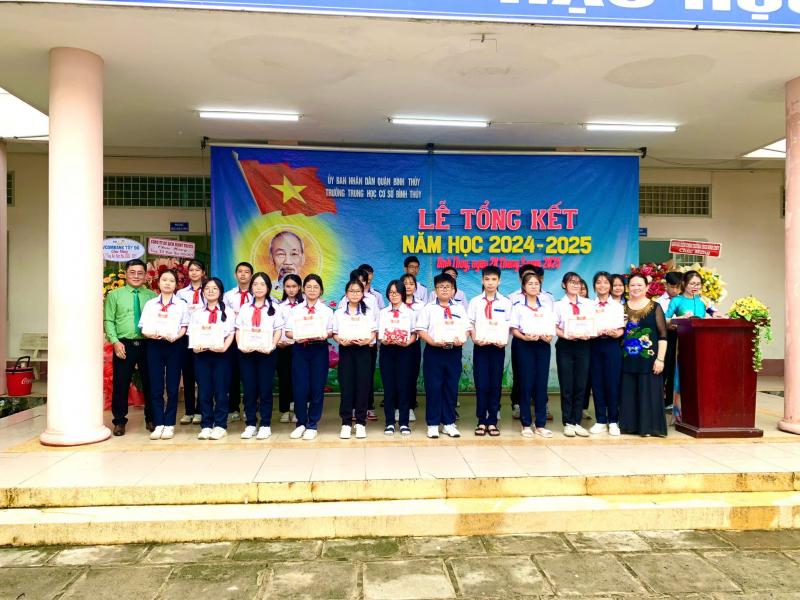 Trường THCS Bình Thuỷ