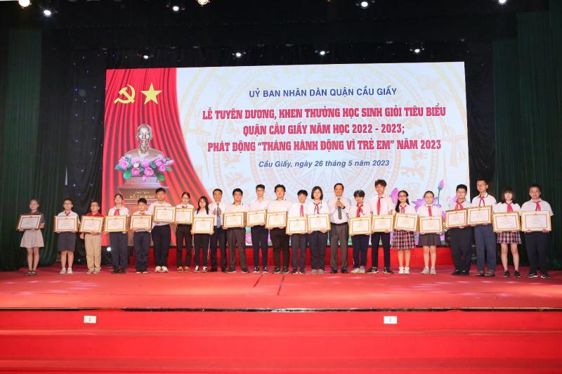 Trường THCS Cầu Giấy