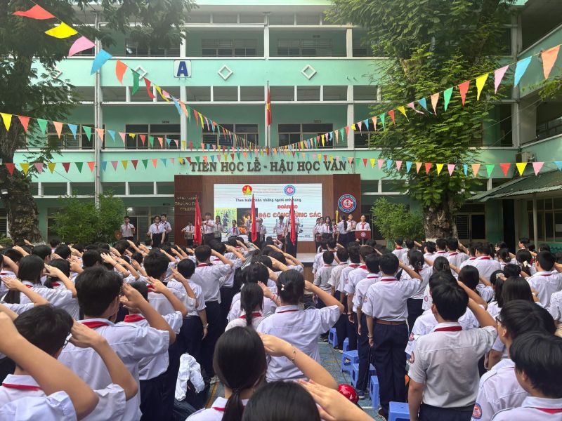 Trường THCS Colette