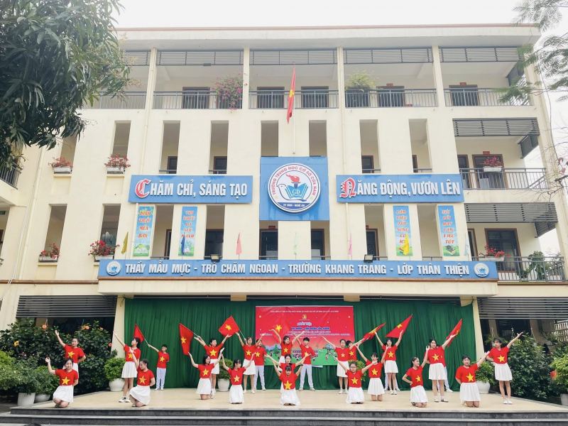 Trường THCS Cửa Nam