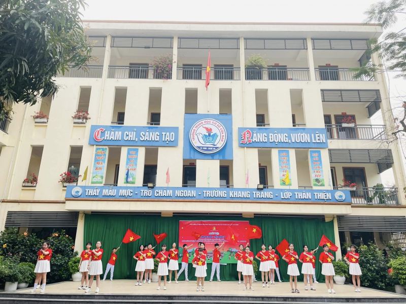 Trường THCS Cửa Nam