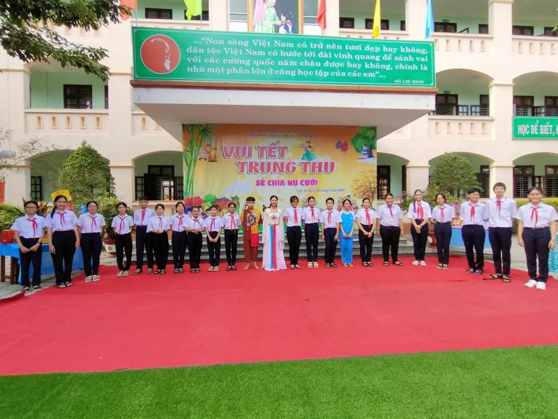 Trường THCS Đặng Thai Mai