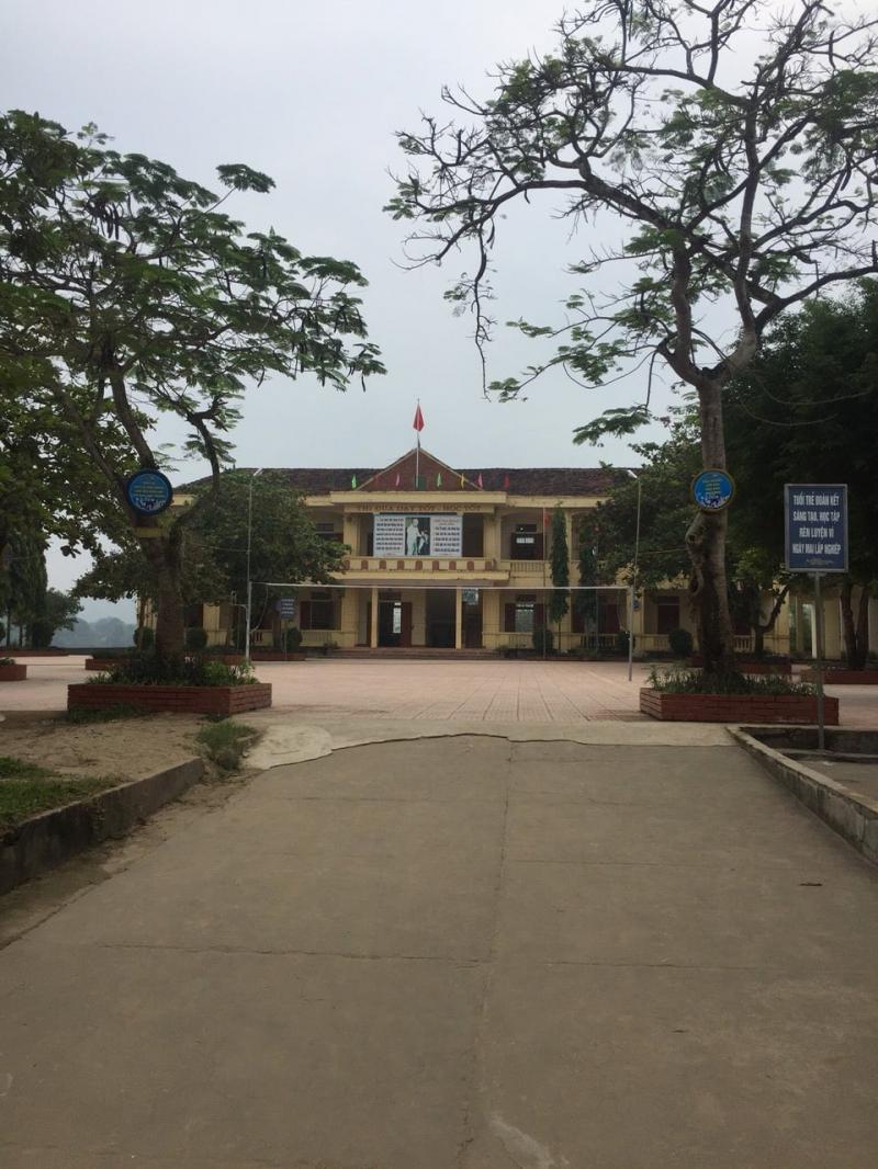 Trường THCS Đặng Thai Mai