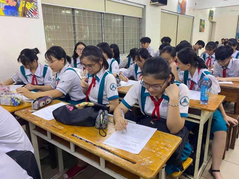 Trường THCS Điện Biên