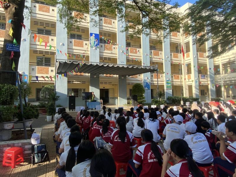 Trường THCS Đinh Tiên Hoàng