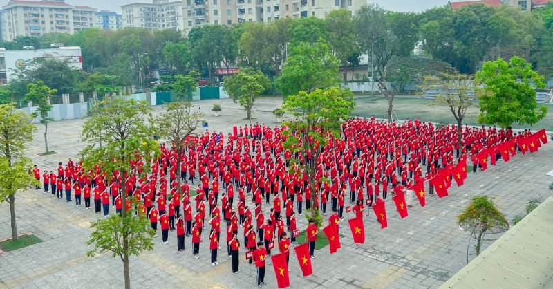 Trường THCS Đô Thị Việt Hưng
