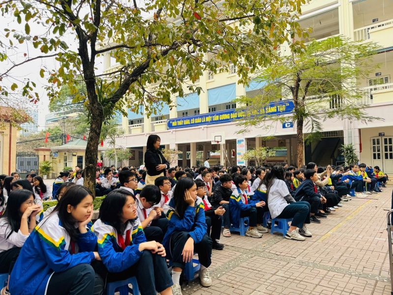 Trường THCS Đoàn Kết