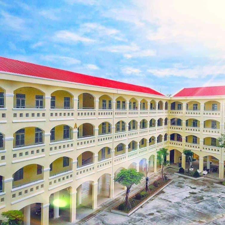 Trường THCS Đoàn Thị Điểm