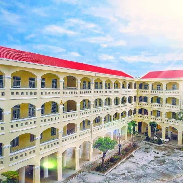 Trường THCS Đoàn Thị Điểm