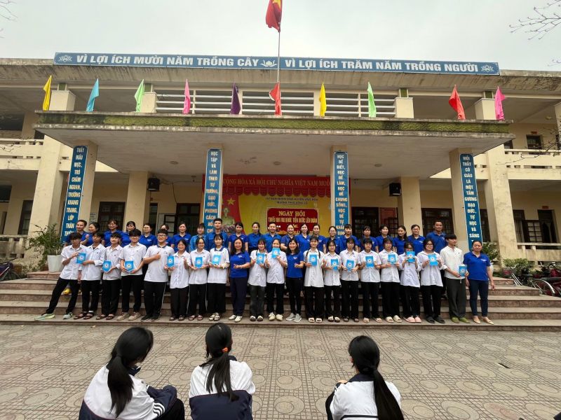Trường THCS Đông Lỗ