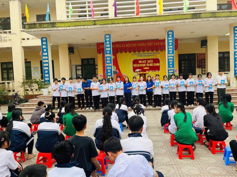 Trường THCS Đông Lỗ