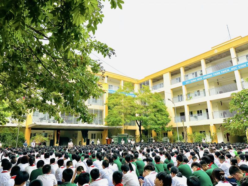 Trường THCS Đức Giang