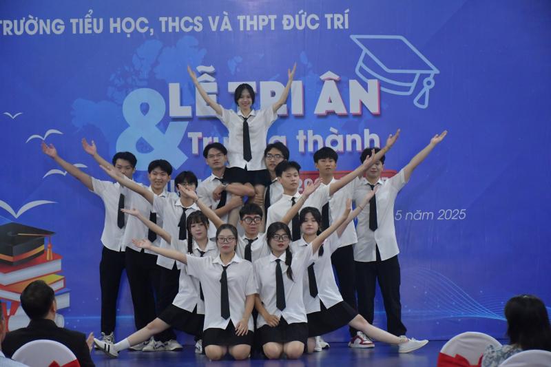 Trường THPT Đức Trí