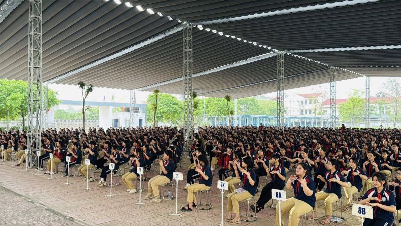 Trường THCS Dục Tú