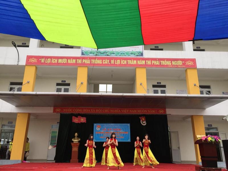 Trường THCS Dương Hà