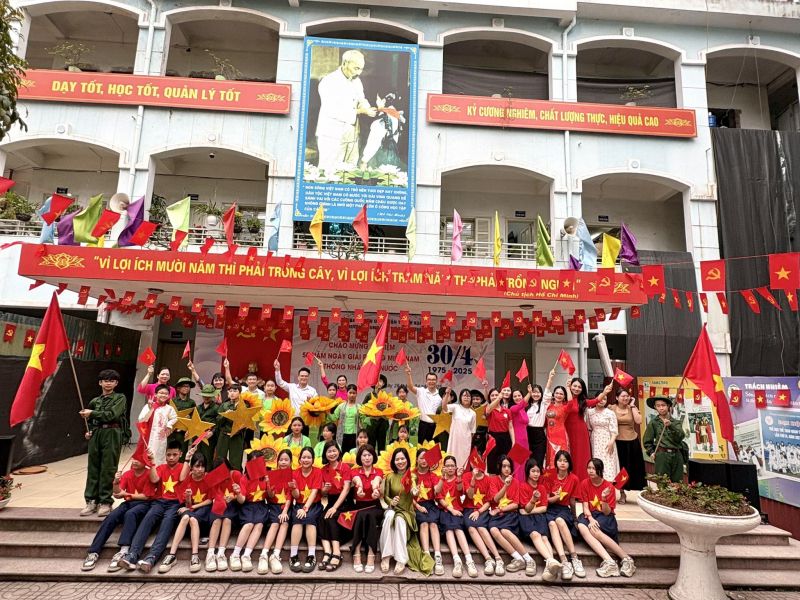 Trường THCS Hạ Đình